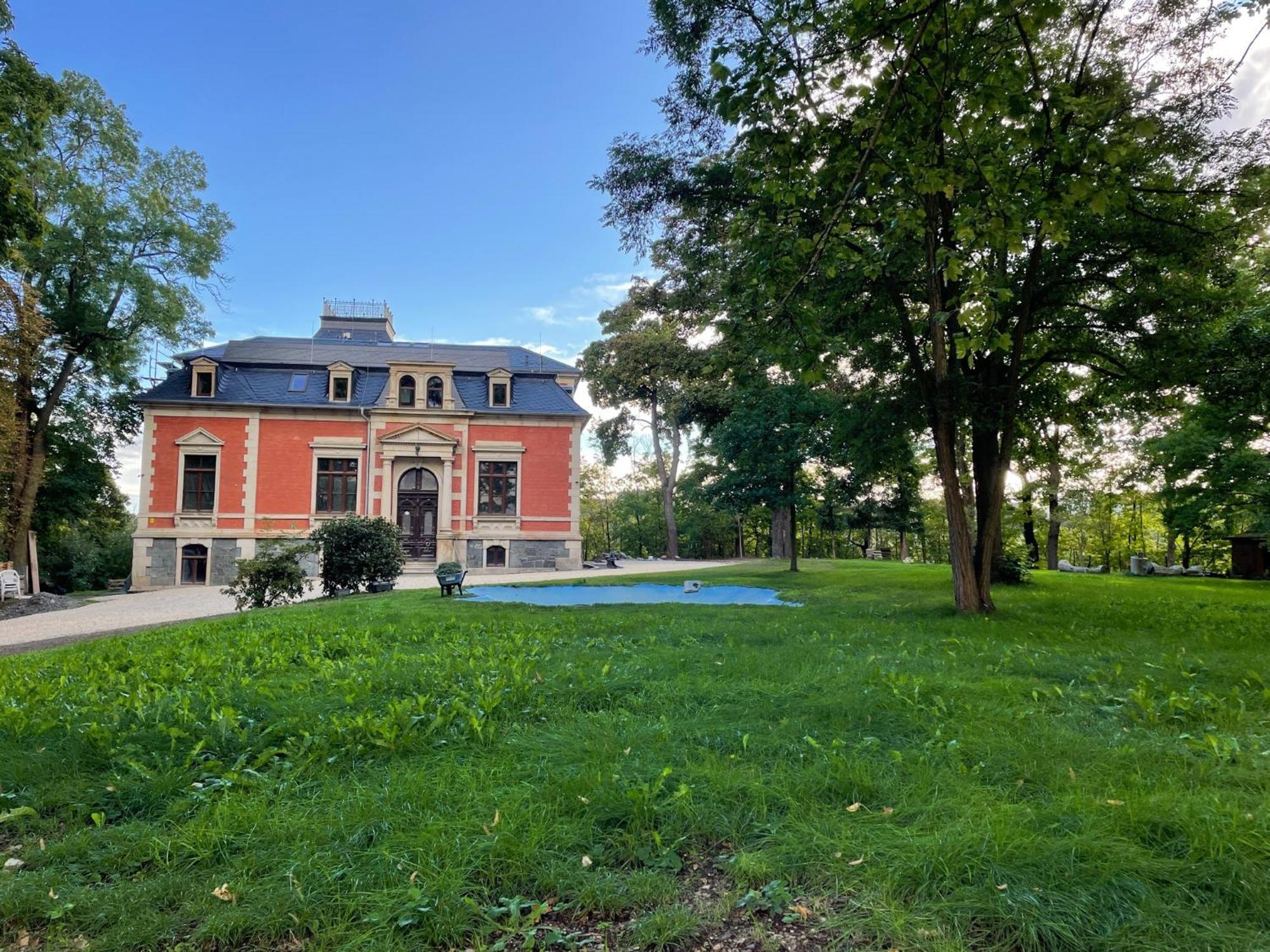 * Stadtvilla Plauen * * Aussergewoehnlich * 2 Zimmerwohnung * Zentrumsnah Exterior foto